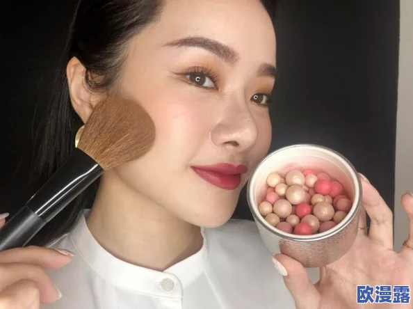 珍珠蜜桃精纯仙女蜜粉定妆粉：持久定妆、控油祛油光、细腻肤感、适合各种肤质的美妆产品选购技巧