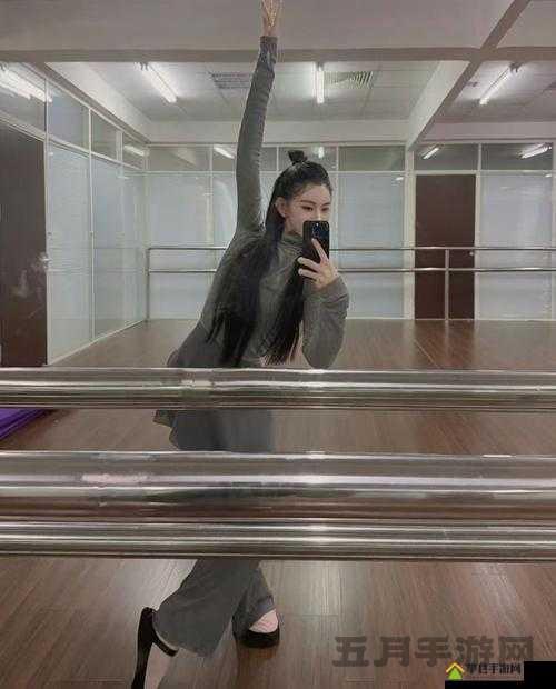震撼老林唐婉儿以舞蹈展现魅力:看她如何征服观众