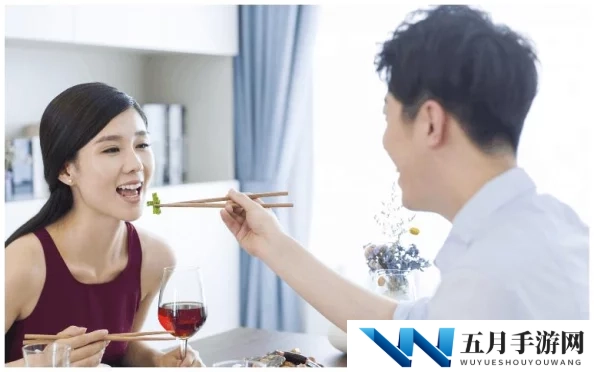 男人把j放进女人里最新进展消息：近日研究表明两性关系中的亲密行为对心理健康有积极影响引发广泛讨论