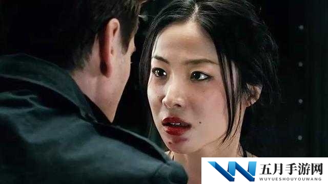 天美 MV 英雄救美，你想知道女主角是谁吗？