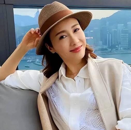 退出娱乐圈的经典句子_黎姿退出娱乐圈图片_退出娱乐圈的图片