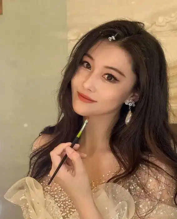 张馨予笑容背后的温暖_张馨予笑容故事_女明星的笑容